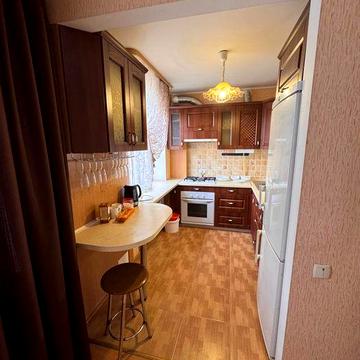 Здається квартира, неподалік Набережного кварталу, на довгий період