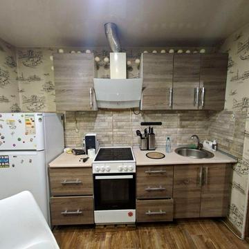 Продажа двухкомнатной квартири на малом рынке, Квартира на украинской