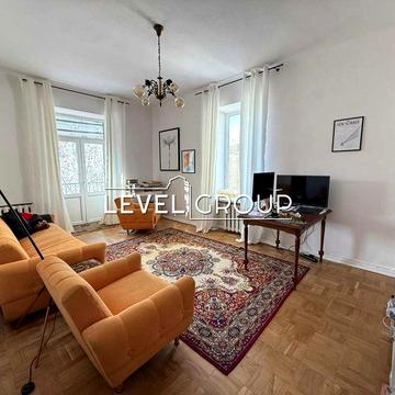 2К Грушевського 28/2 49м Маріїнський парк Урядовий Квартал Арсенальна