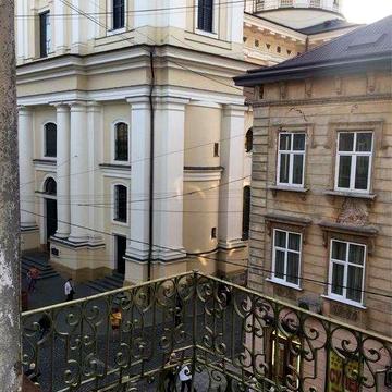 3-к.в.Краківська,Центр