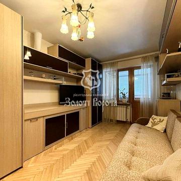 Квартира, 2к. Гарний стан. пр-т Відрадний, 14/45, Соломянський район