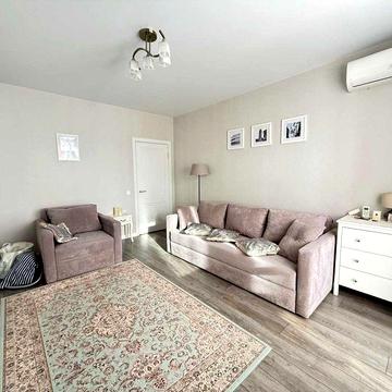 Гарна!Продаж 1-к кв 45м2 з ремонтом в ЖК Кришталеві Джерела м. Іподром ЖК Кришталеви Джерела