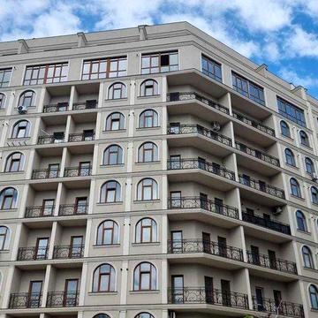 Продам однокомнатную квартиру  48м2 на берегу моря. Газовый котел.