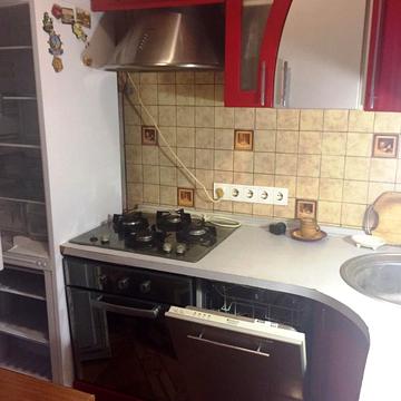 Ольжича вул., 11