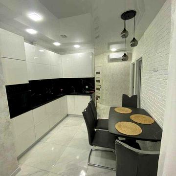 сдам евродвушку на Таирова жк "Акварель 1"