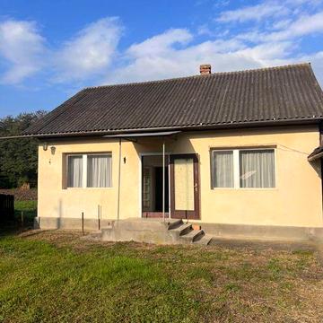 Продається будинок господарство