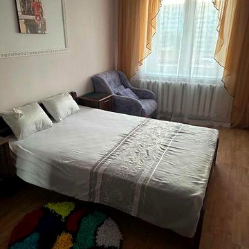 Сдам 2-к квартиру Новокодаций р-н . Без комиссии.