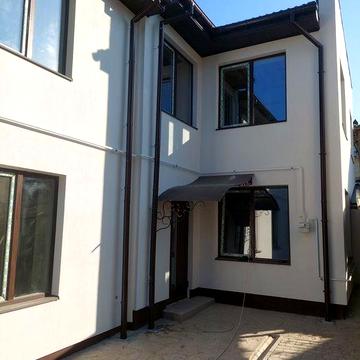 100м  новий будинок в центрі. Є оселя,сертифікат