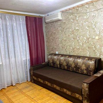 1 км.кв. власн. напроти Дніпро плази