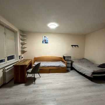 Здаю теплу квартиру біля метро Лукянівська та Контрактової площі.