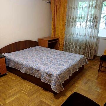 Срочно сдам 2-х ком кв. в районе Университета « НАУ»