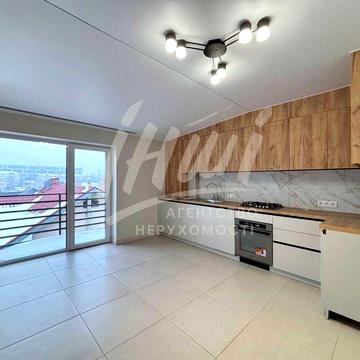 Центр міста | 2-х кімнатна квартира з ремонтом. Постанова\євідновлення