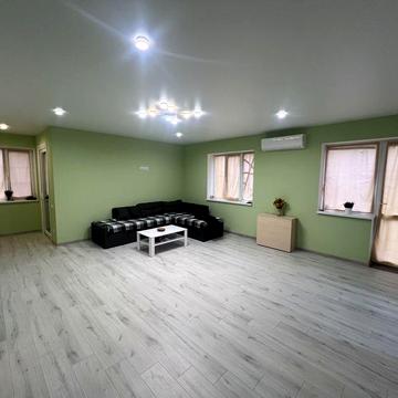 Дім з новим ремонтом та газовим опаленням 200 кв 4 кім в Гнедин Гнідин