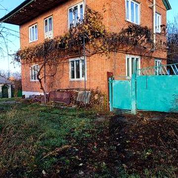 Продам будинок з власним подвірям в  м. Кобеляки  Полтавська обл.