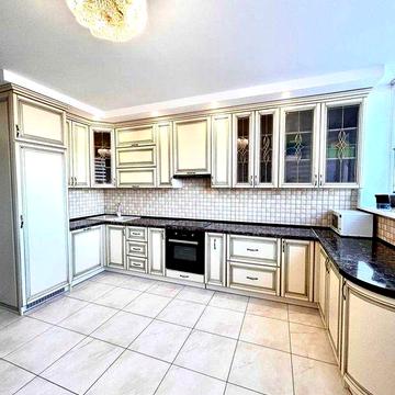 3 кімнатна квартира м. Боярка з Ремонтом та меблями