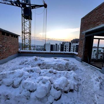 3-х кімнатний Пентхаус з власною терасою в 3-х хв. від міського озера