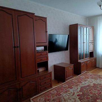 ГАЗ, ВОДА, ОПАЛЕННЯ -Є Ореда 2-квартири по вул.Райдужній (буль.Перова)