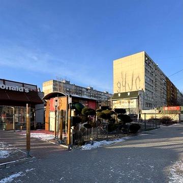 Продам 3 к.квартиру. Левый берег.  Пр.Слобожанский 1.