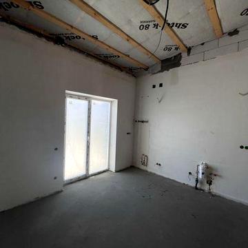 Таунхаус з окремим двором в Гостомелі - готовий на 70%. Газ!