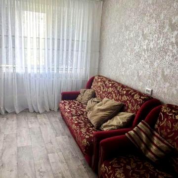 Здам 2 кімнатну квартиру терміново ( центр)