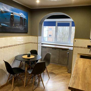 Продаж квартири м-н Будівельників 27/2 ціна 72000 договірна