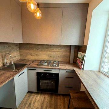 Продаж 2-кімнатної квартири в центральній частині міста