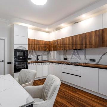 Андрія Верхогляда вул. (Михайла Драгомирова), 12