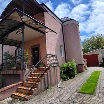 Луцьк Продаж будинку від власника район вул.Лвівської/гараж з оглядово