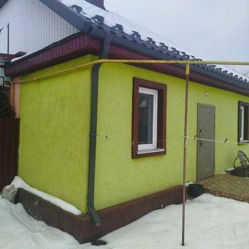 Продам півбудинку 63.7 кв. м, зем. ділянка 12 соток, затишний центр