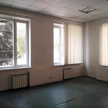 Павла Скоропадського вул. (Столярова), 8