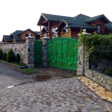 Продам комплекс деревʼяних  будинків в м. Миргород