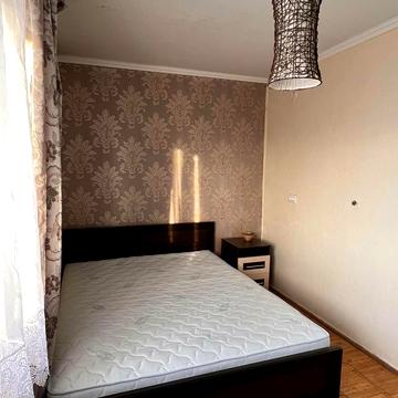 Залізнична вул., 20