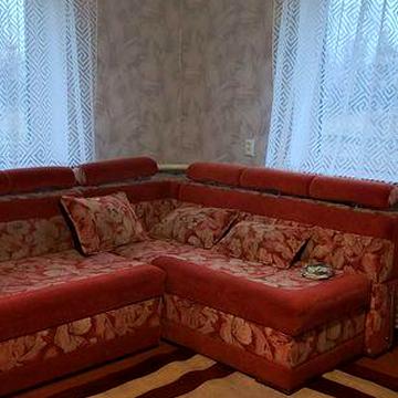 Здається будинок для військових