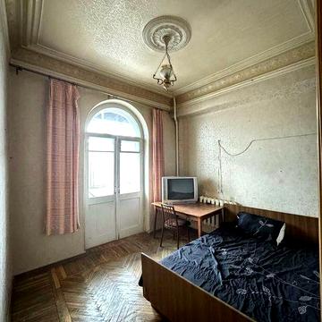 Продам 2 к квартиру возле парка Шевченко, центр