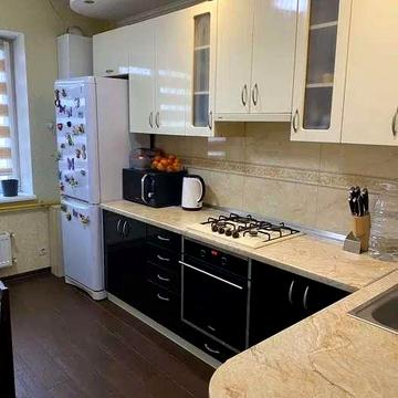 Продам 2-кімнатну квартиру ЖК «Вишнева оселя», Крюківщина. EN ЖК Вишнева оселя (Дружби)