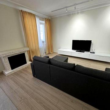 Березовий парк світло не вимикають