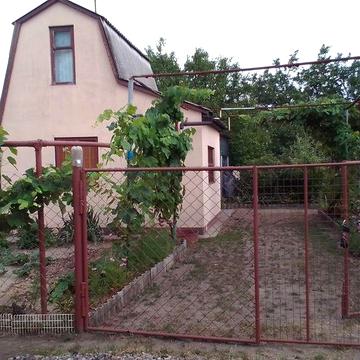 Днепр. Небольшой домик с условиями на левобережном 3.