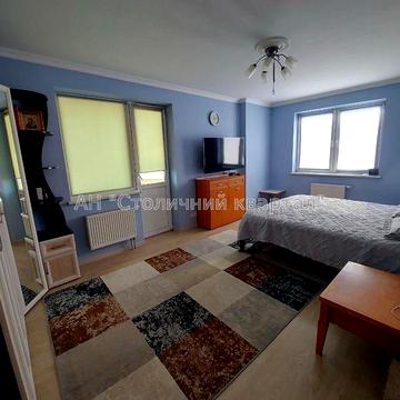 Продаж, 2-кімнатна, 83 м2, вул. Бориспільська, 4, Дарницький