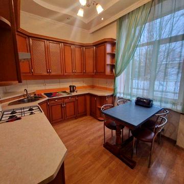 Оренда 2 кім. квартири (Ближній Центр)