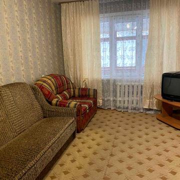 Здам кв. з газом, постійним теплом, балконом, поряд  "Панорама", ринок