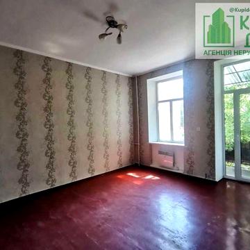 Продається  2-х кімнатна квартира у центральній частині міста