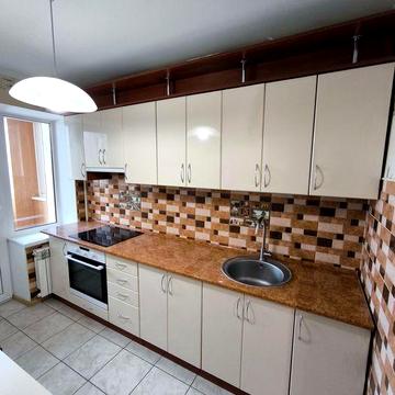 Продам 1 кімнатну квартиру з ремонтом, меблями і технікою