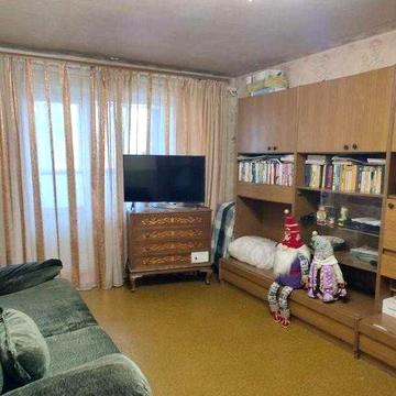 Продам 2 к. квартиру на Новых Домах