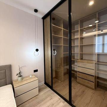 Оренда 1 кім сучасної  квартира в центрі міста