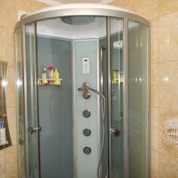 Оренда 1=кім частини будинку окремий двір. 10 хвилин до ПЛАЗИ пішки