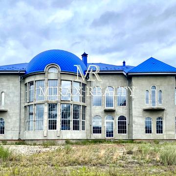 Набережна, 1