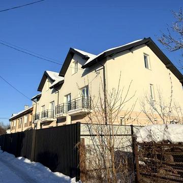 Продається будинок у Львові (р-н ринку «Південний»)