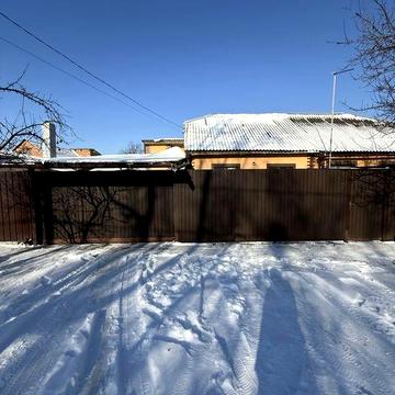 Будинок на добровільній