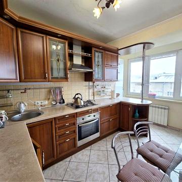 Оренда ТЕПЛОЇ 2х кімн., ІВАСЮКА-КОМАРОВА ВПЕРШЕ В ОРЕНДІ, цегляний буд