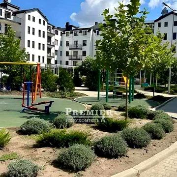 Продам 3 кімнатну квартиру у малоповерховому будинку на Сахарова